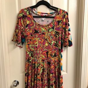 LuLaRoe Nicole Medium